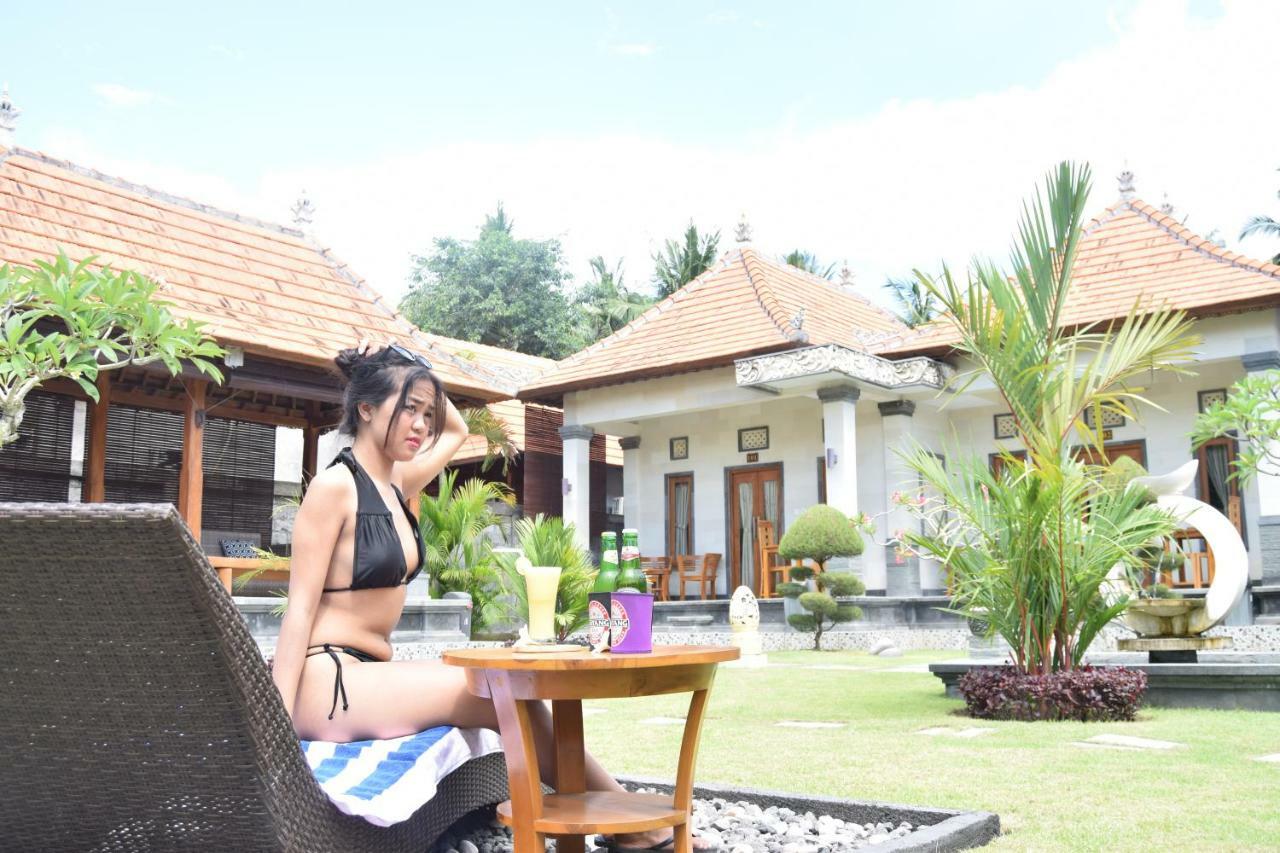 Gus Mank Stay Batununggul Bagian luar foto